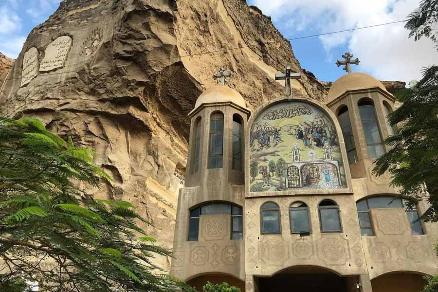 Экскурсия в старый Каир из Хургады. Посещение Коптского Каира и базара Хан-эль-Халили.