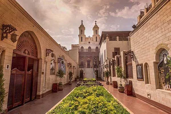 Private-day-trip-to-Cairo-pyramids-from-Hurghada-16